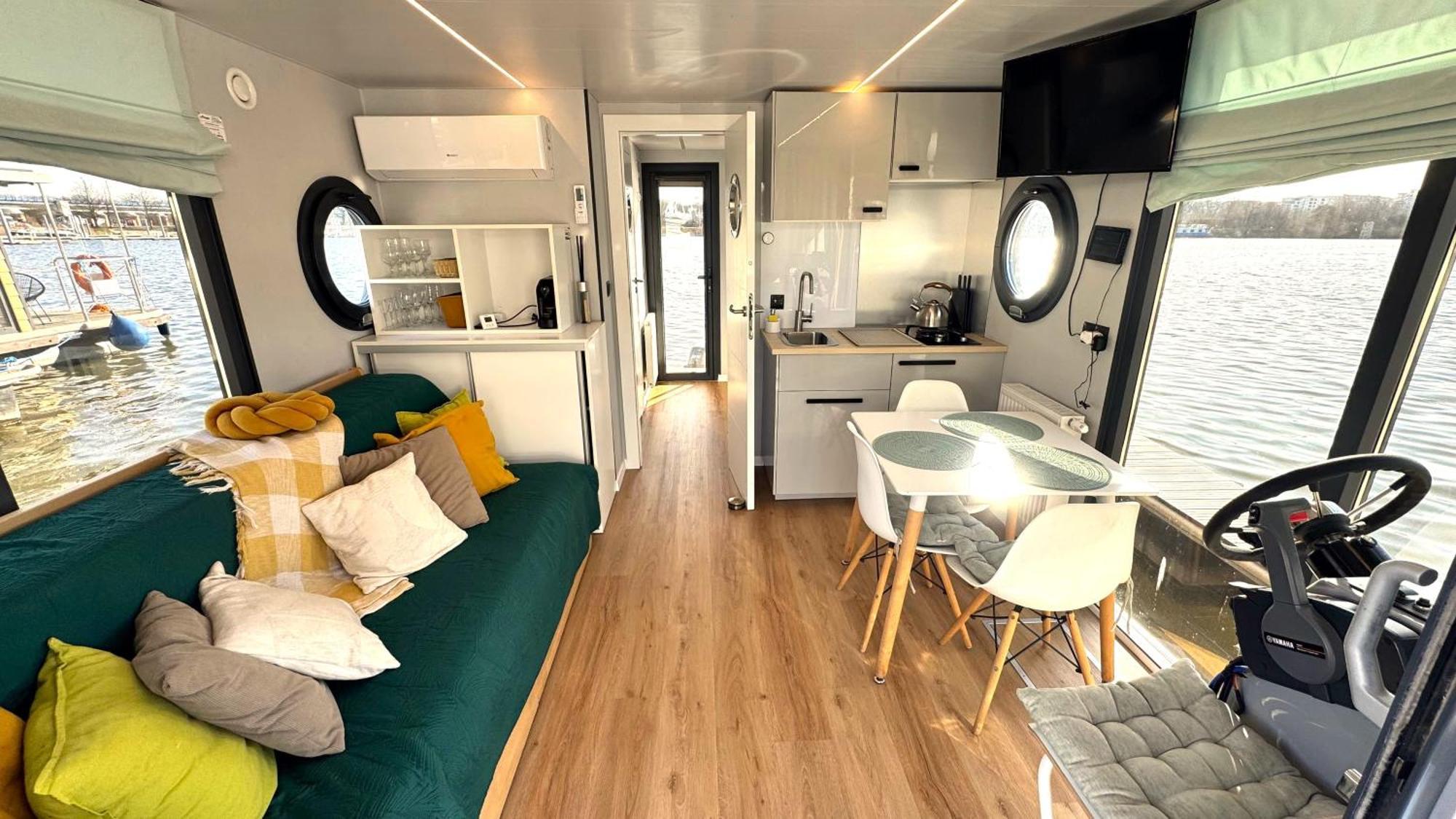 Houseboat Water Boy Apartament Plywajacy Dom Na Wodzie Lodz Uraz  Exterior foto